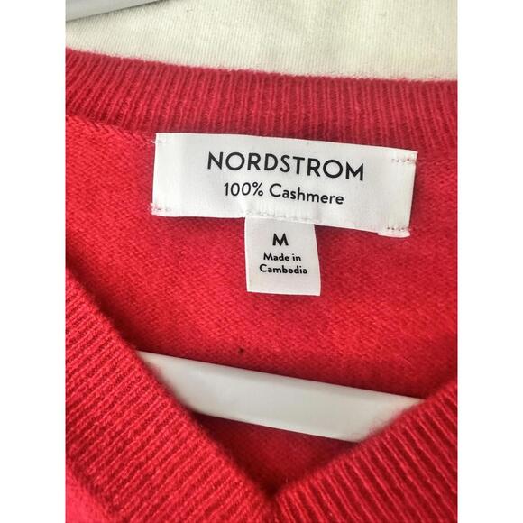 NWT Red 100% Cashmere Nordstrom Sweater Size Medium - Picture 8 of 10
